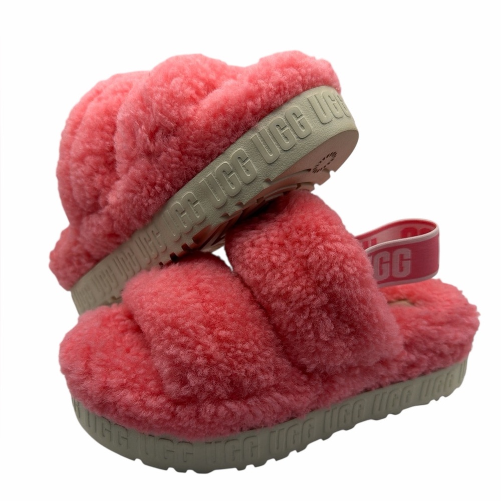 LIKE NEW UGG Women's Oh Fluffita Platform Slippers‎ Pink Fuzzy Size 6